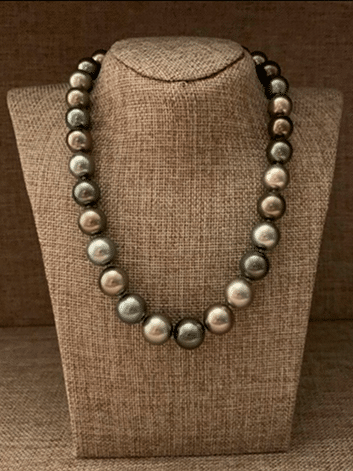 necklace-pearls